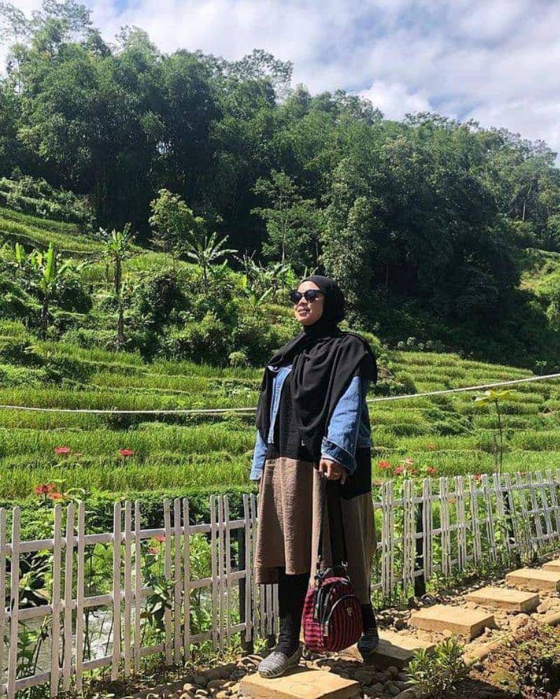 Instagram.com/desawisatasindangkasih